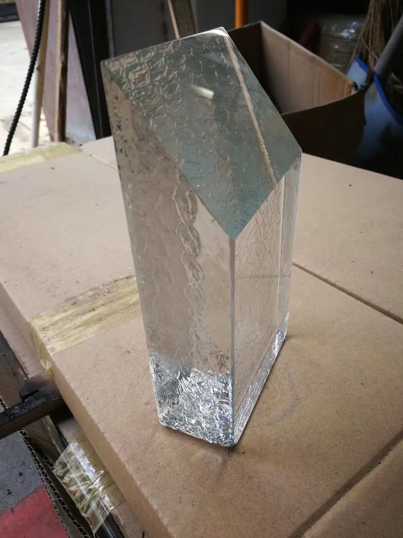 Irregular Slanted Solid Crystal Pattern Bricks for speical positions of ...