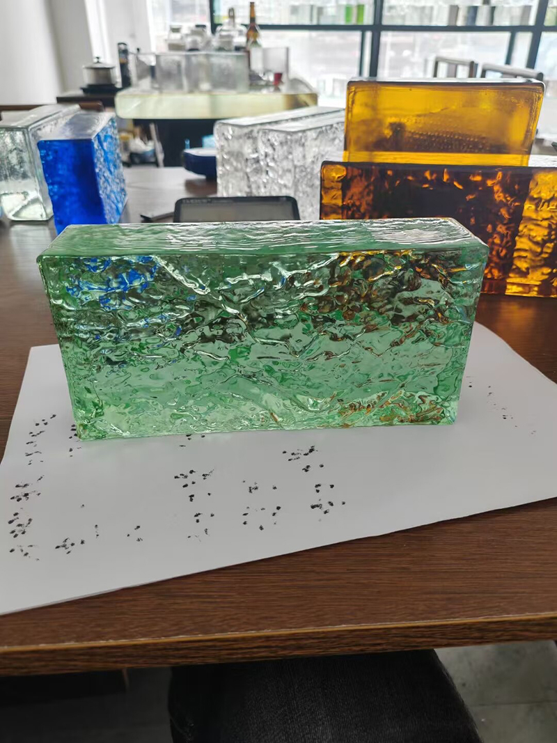 Various Colors Solid Glass Bricks for Facade exterior designs