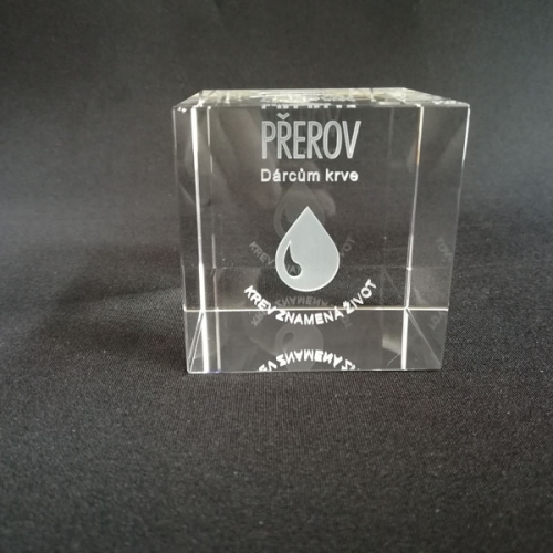 3D laser crystal cube with corporate logo engraved inside