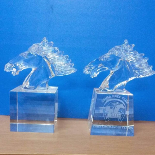 Custom design 3D laser engraved crystal horse head trophy for horse racing clubs