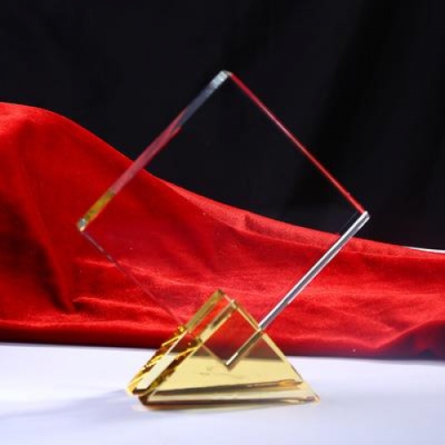 blank Crystal square Award on golden yellow triangle glass base for laser engraved