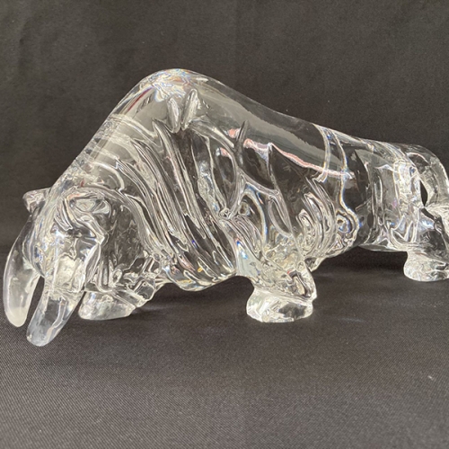 angry powerful transparent luxury optical crystal bull sculpture