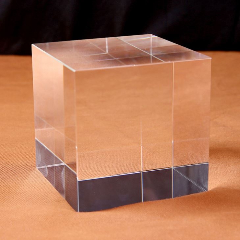 sharp edges solid glass cube