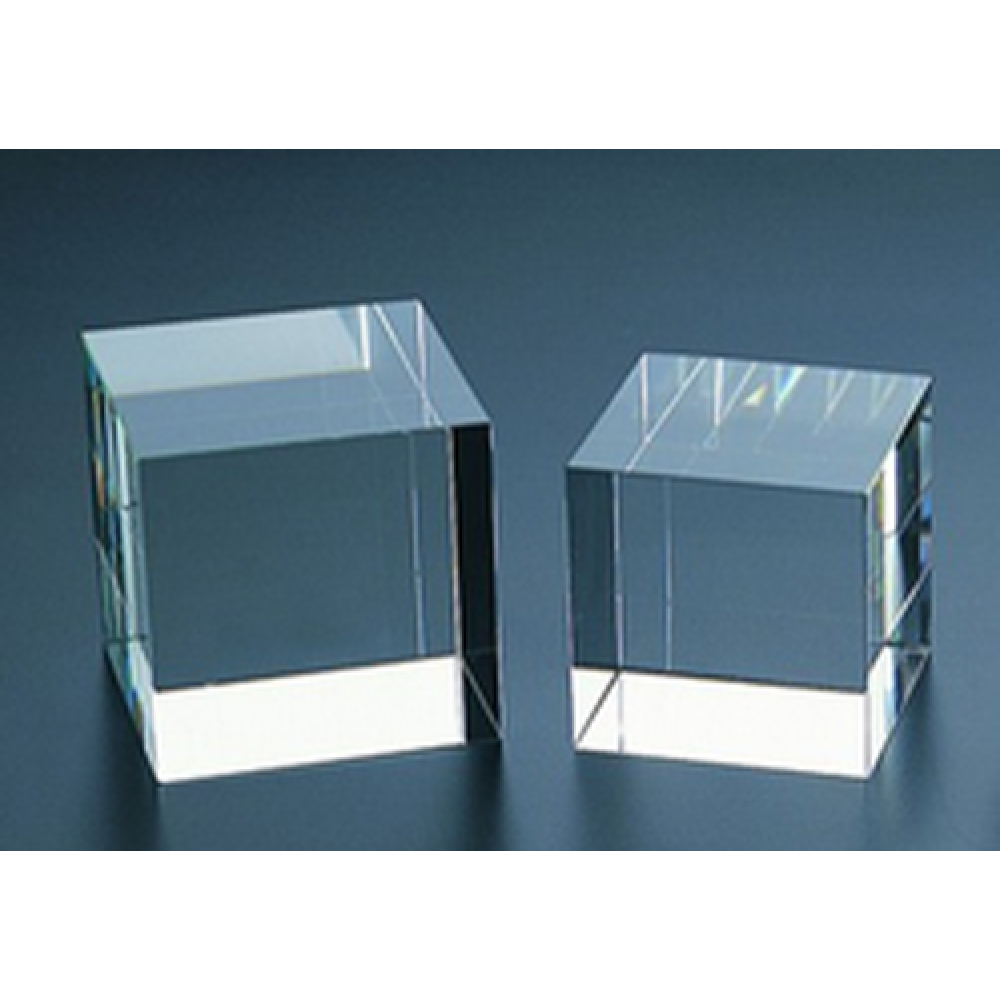 solid crystal cube for 3D portrait laser engraved inside