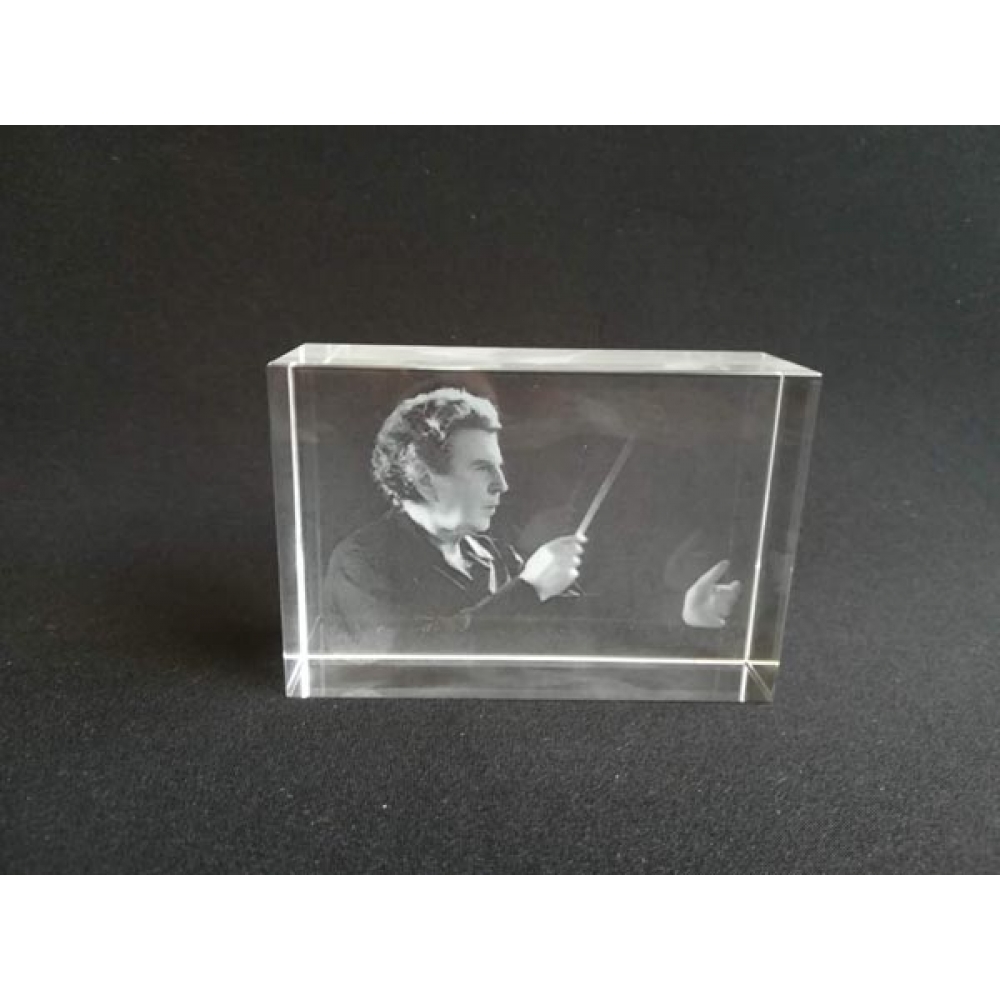 custom made 2d crystal portrait for famous person souvenirs