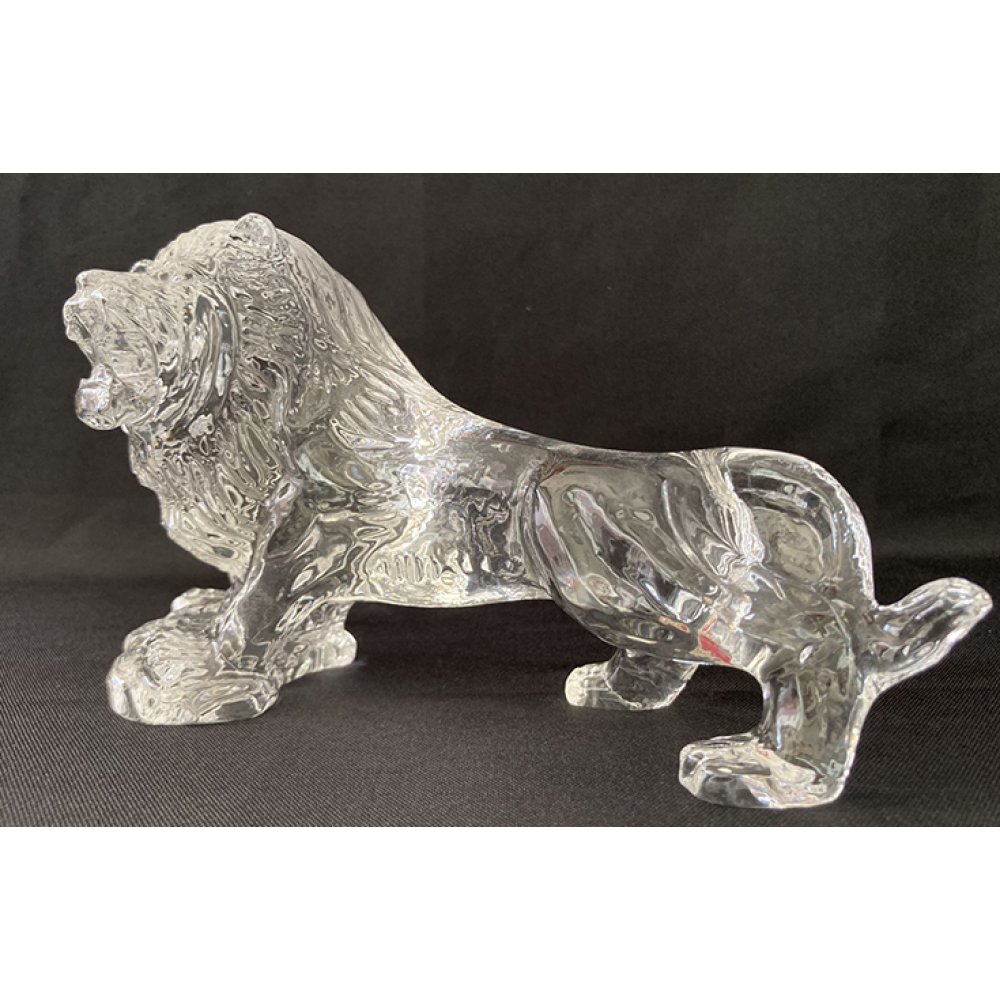 handmade clear large glass lion sculpture