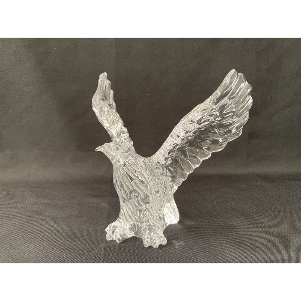 home decor collectible solid glass flying eagle figurine