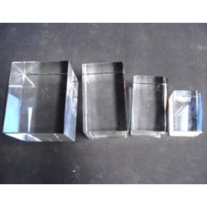 Blank optical glass cube for photos 3D subsurface laser engraving