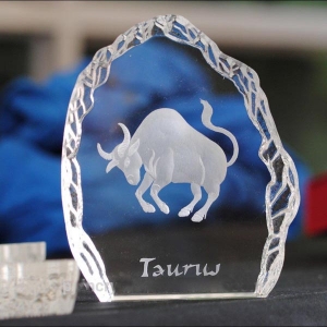 custom made 3d laser crystal bull model