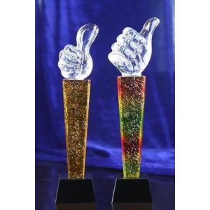 luxury design liuli pillar thumbs up awards