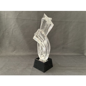 twisted casting crystal star pillar awards on black stand