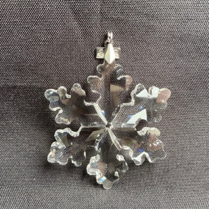 Different Shapes Glass Snowflake Christmas Ornaments